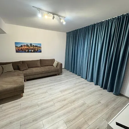 1 Mai - Luxury Park - Self Check-in - Private Parking 3 * Craiova