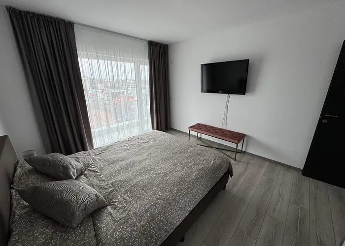 1 Mai - Luxury Park - Self Check-in - Private Parking 3 * Craiova